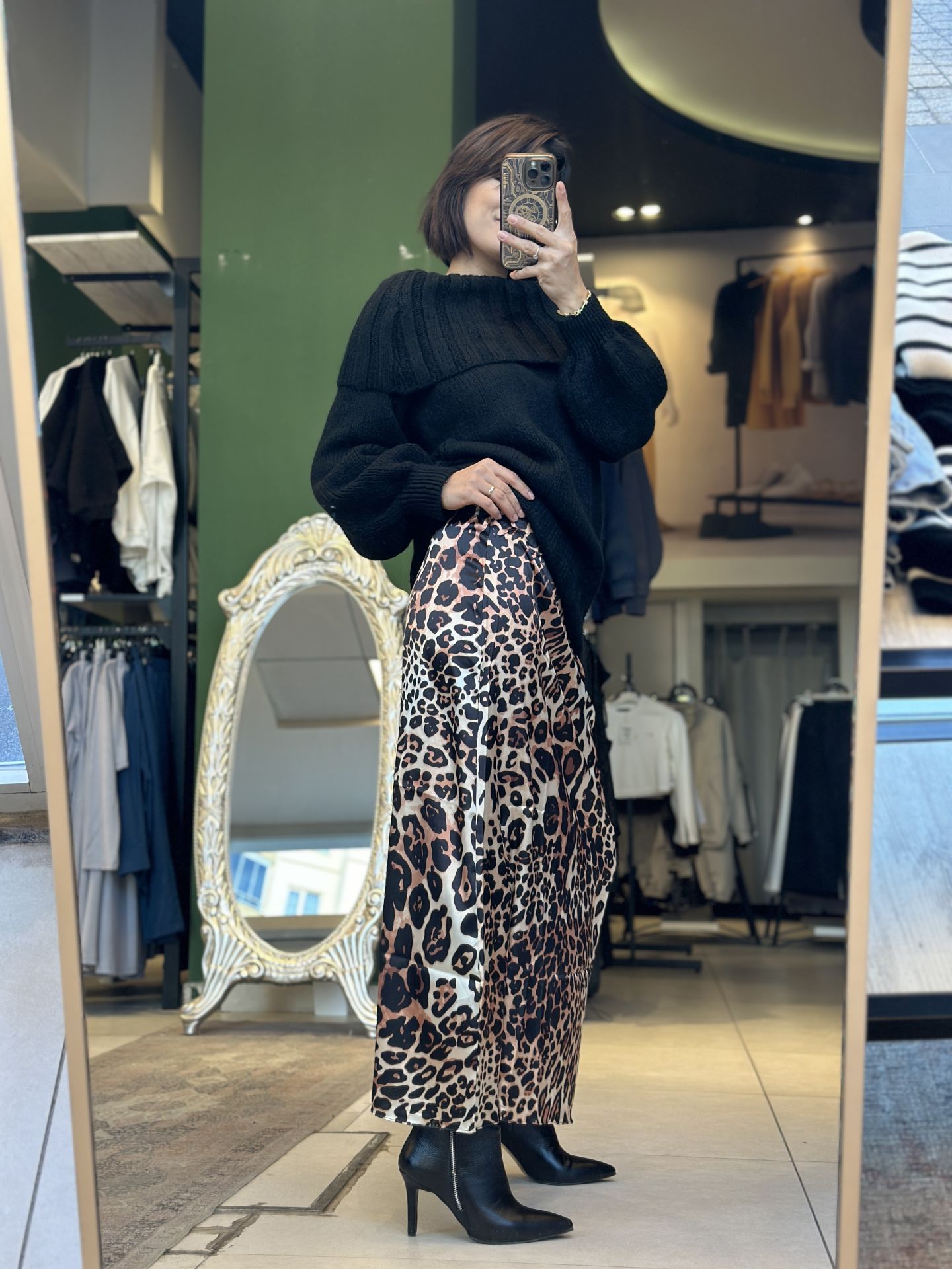 Leopar Desen Maxi Boy Saten Etek
