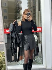 İki Omuz Açık Standart Beden Siyah Triko Bluz