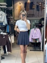 Piliseli Sort Etek Laci