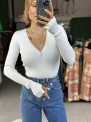 Elit Triko Beyaz  V Yaka Bodysuit