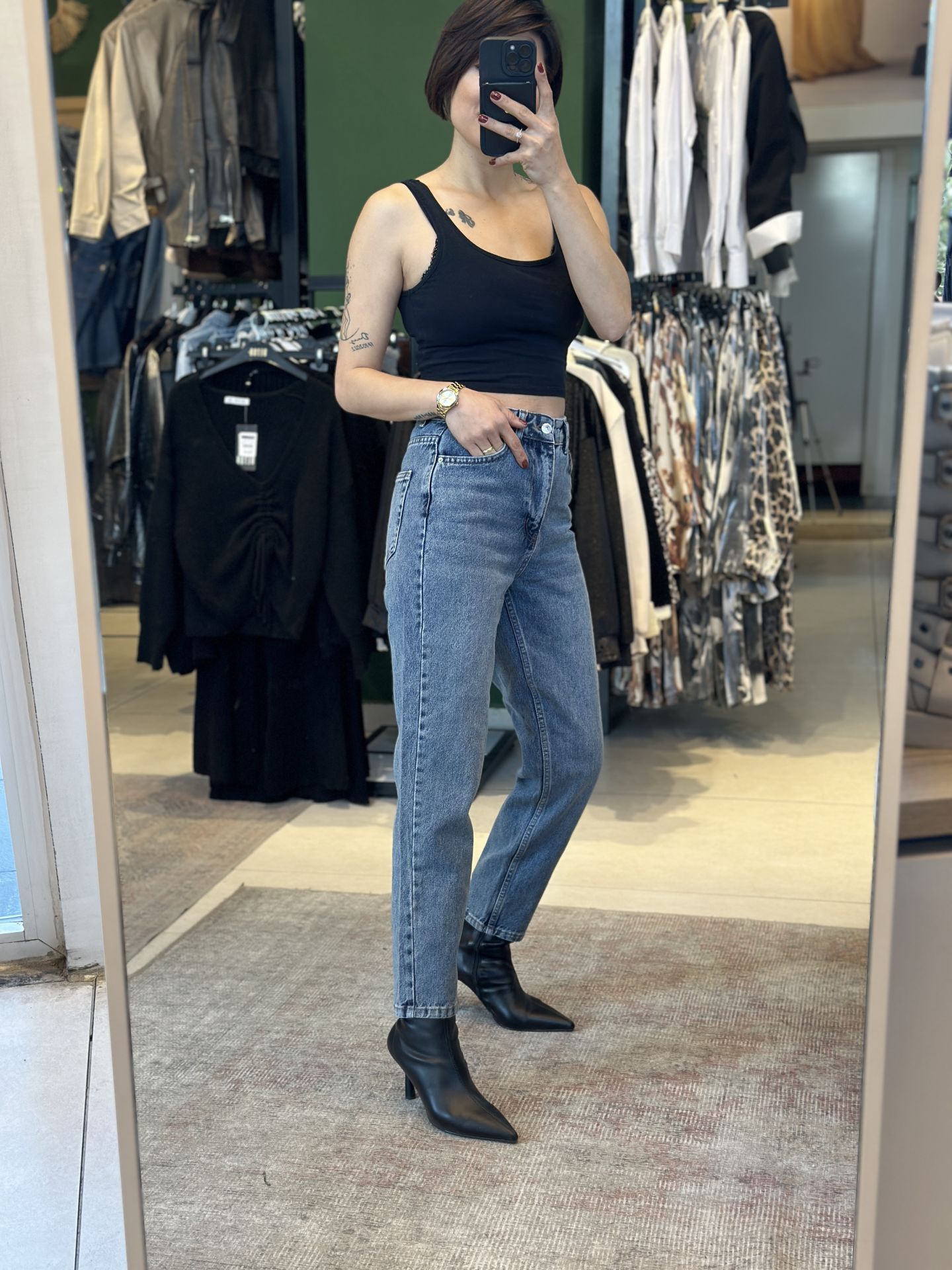 Yikamali Mon Jean