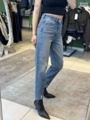 Lazerli Mom Jean