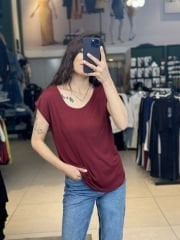 Sirt Detay Tshirt
