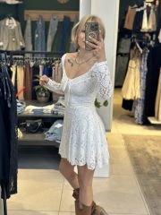 Dantelli Elbise