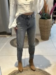 Yikamali Mom Jean Sport
