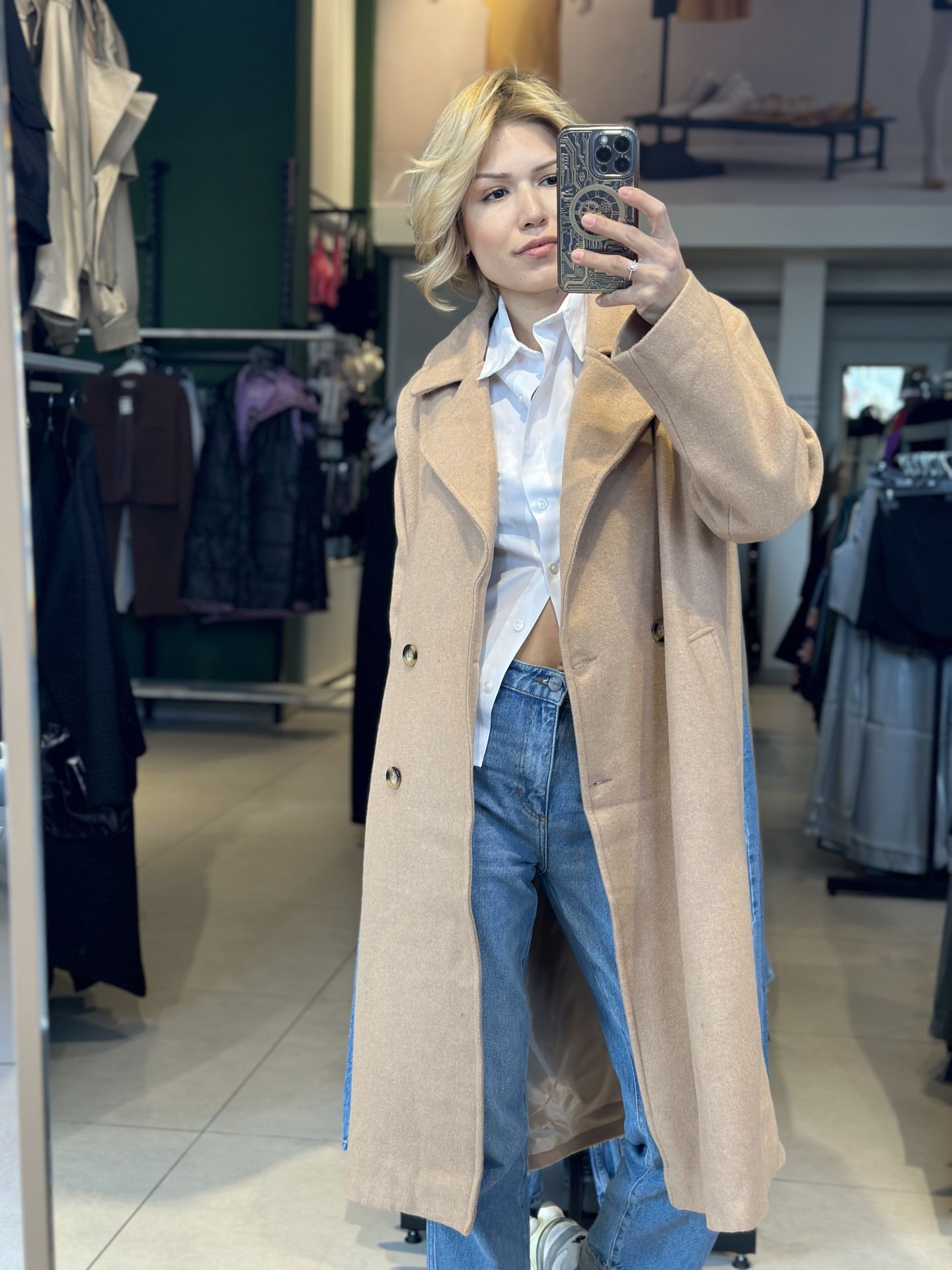 Dört Düğme Oversize Kaşe Kaban