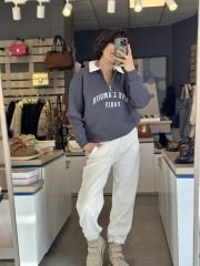 Ön Baskili Yakali Sweatshirt