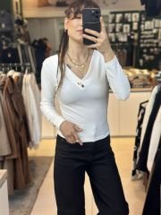 V Yaka Dügme Detay Bluz