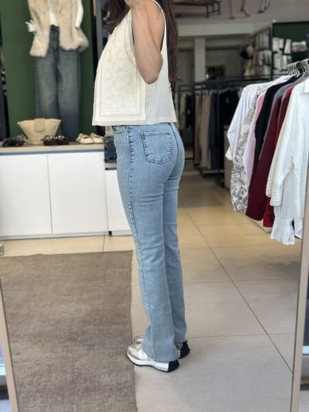 Paça  Yirtmaçli Boru Paça Pantolon