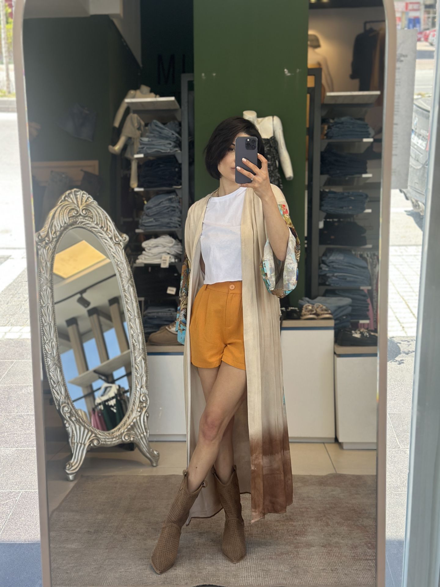Sirt Desenli Kimono