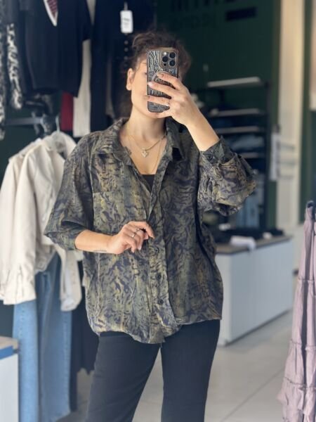 Transparan Desenli Gömlek