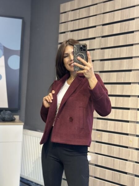 Dügmeli Kisa Kase Mont