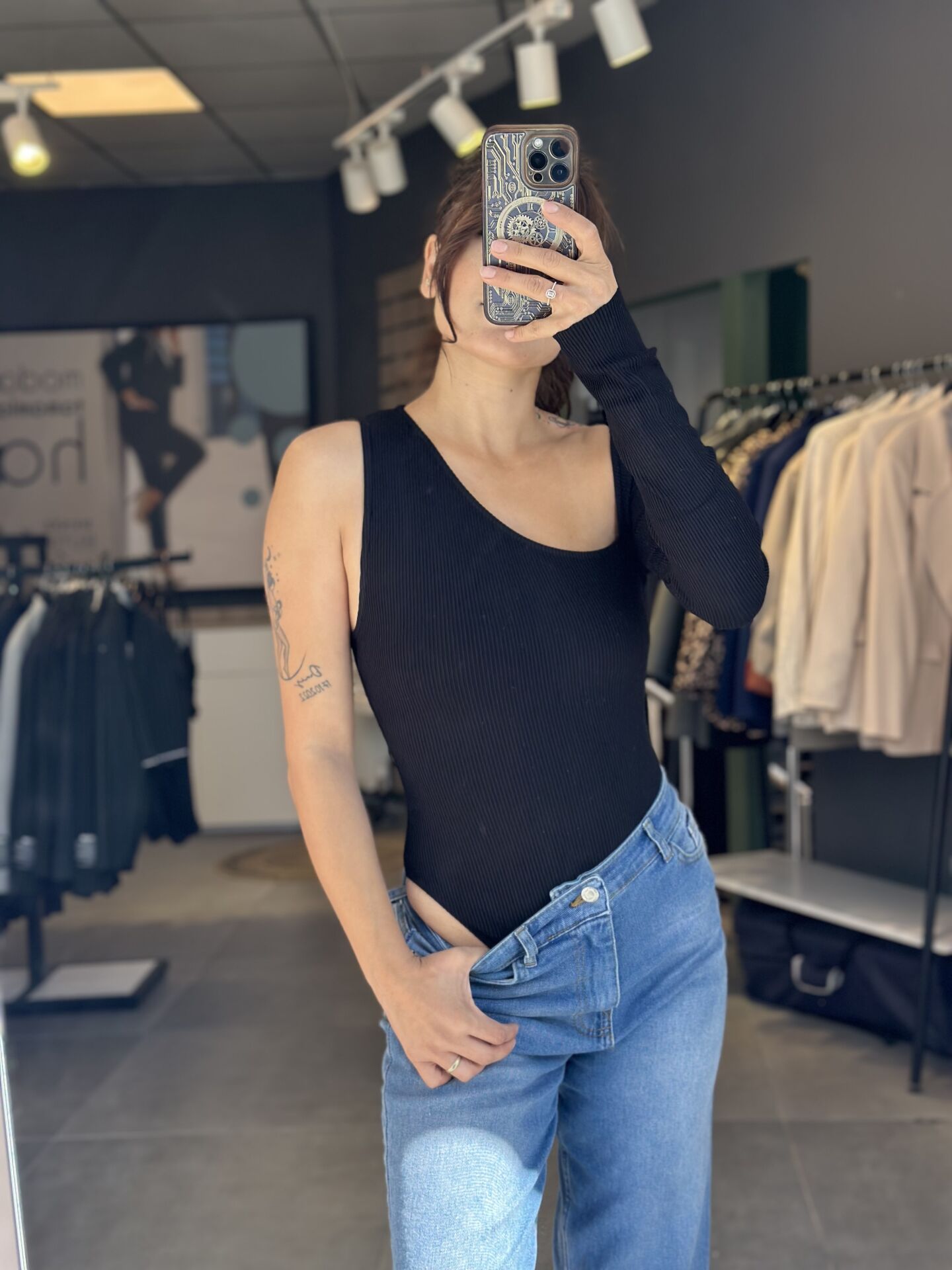 Tek Kollu Bodysuit