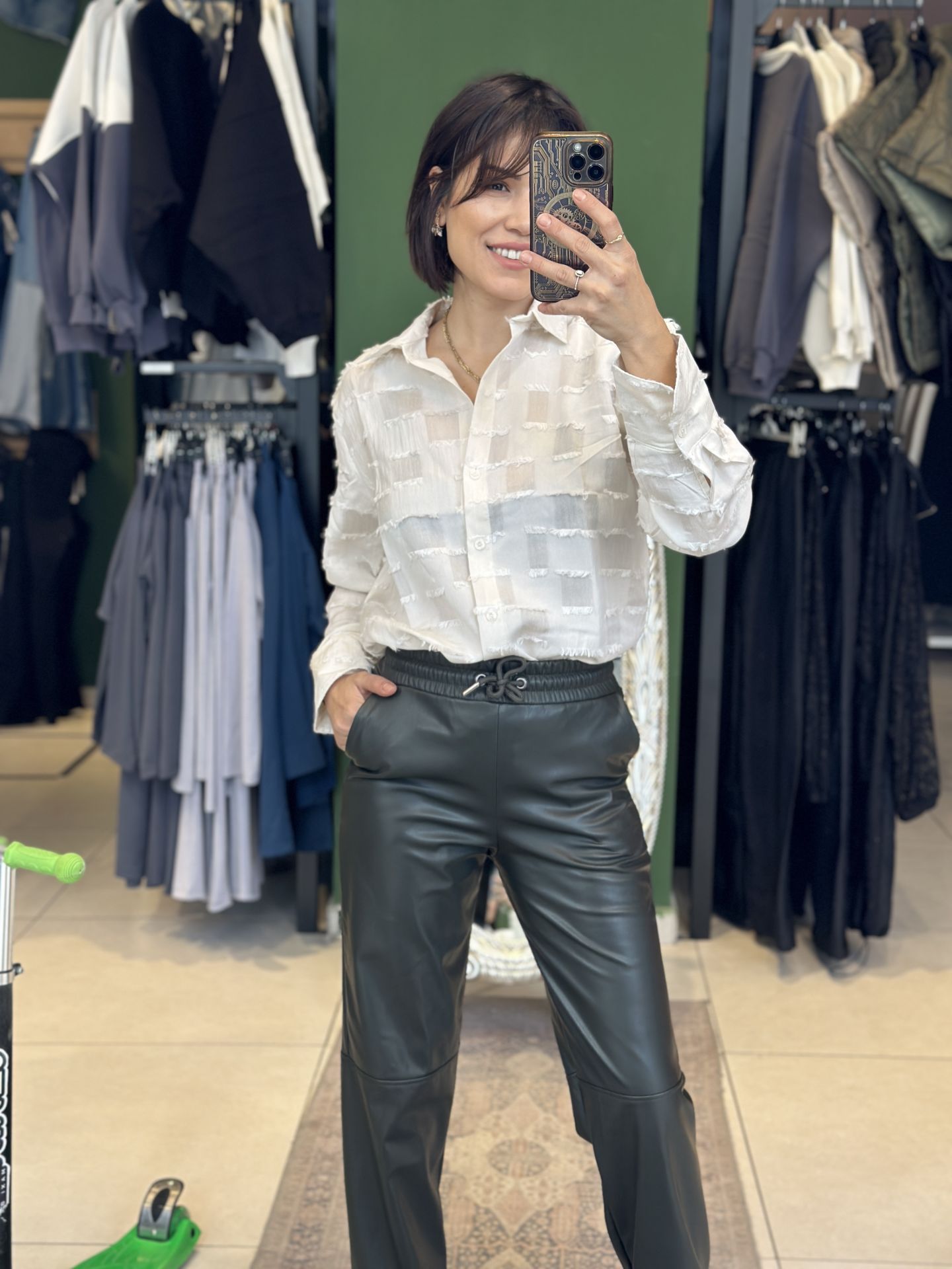Püskül Detay Sifon Gömlek