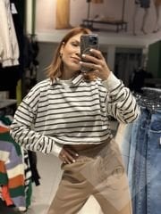Çizgili İki İplik Yakalı Sweatshırt