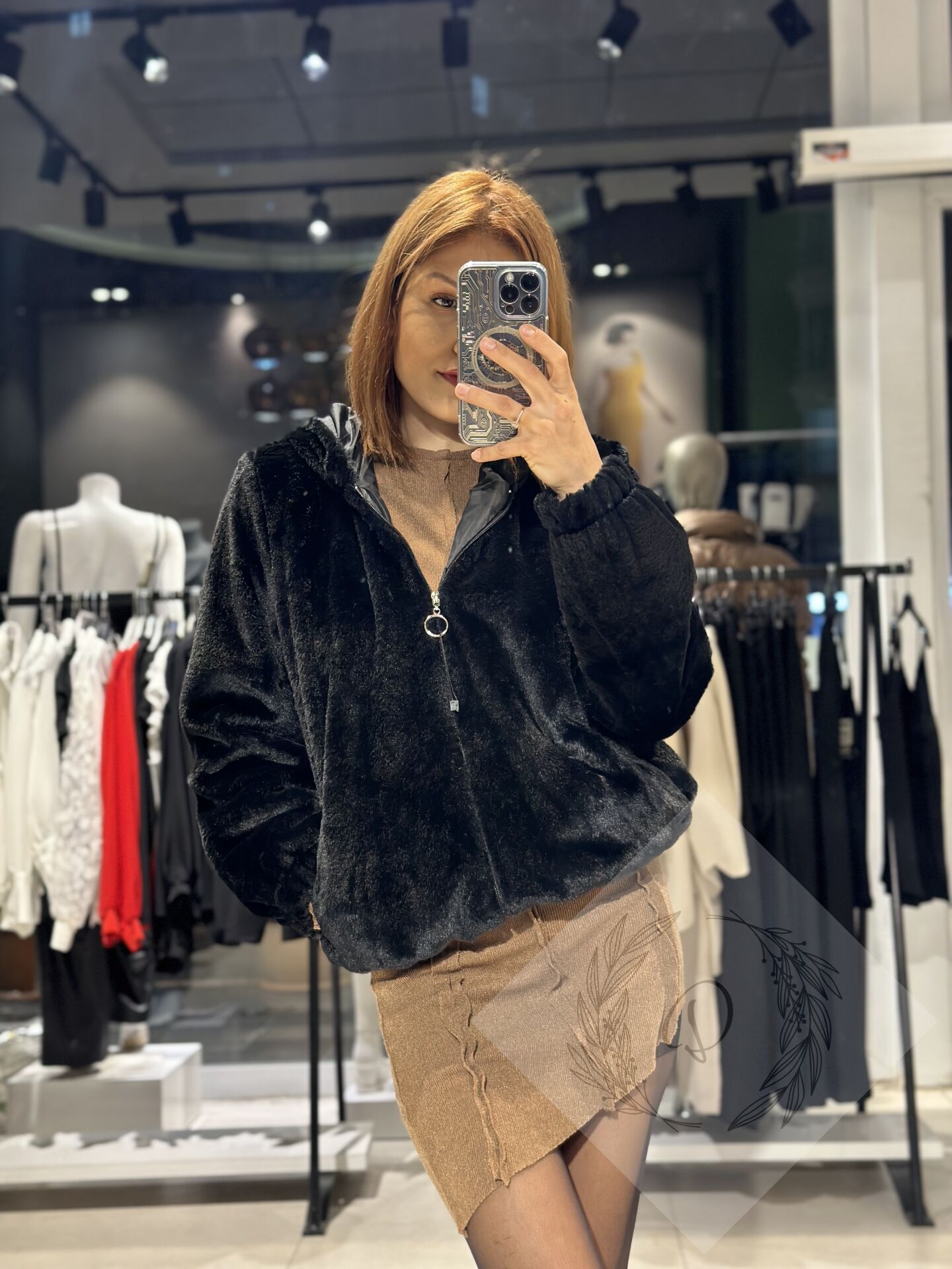 Kapüşonlu Alt Lastikli Peluş Mont