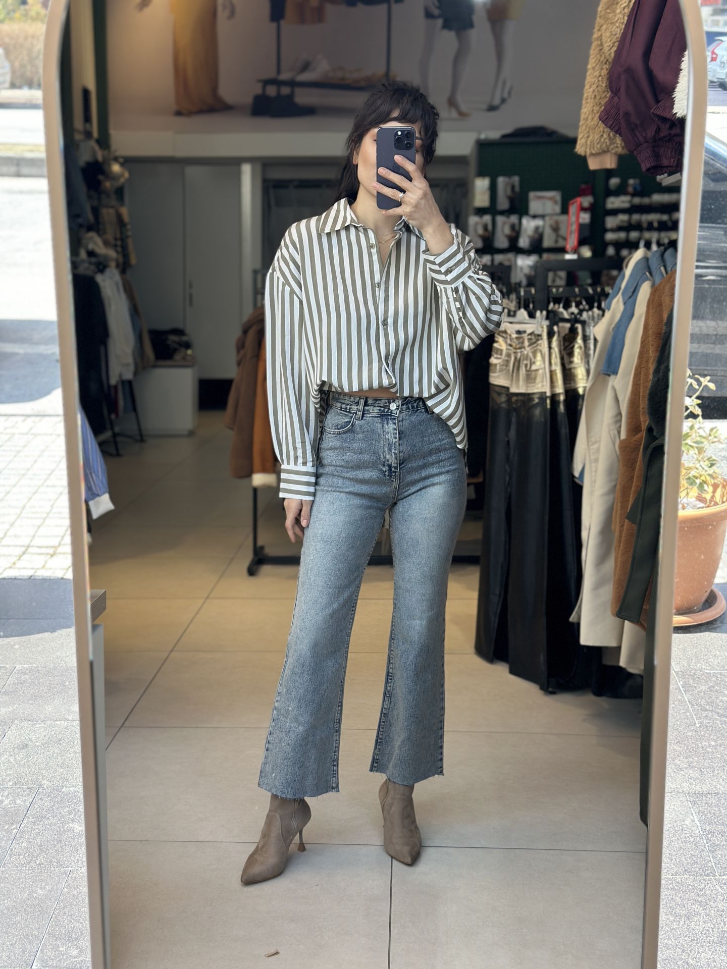 Paça Kesik Jean