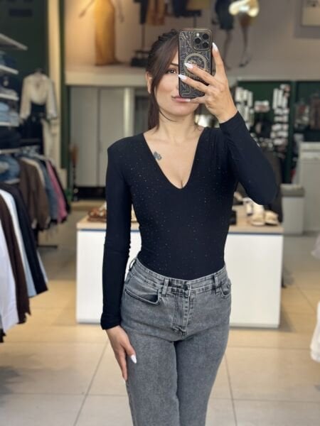 V Yaka Vatkali Tasli Body Süet